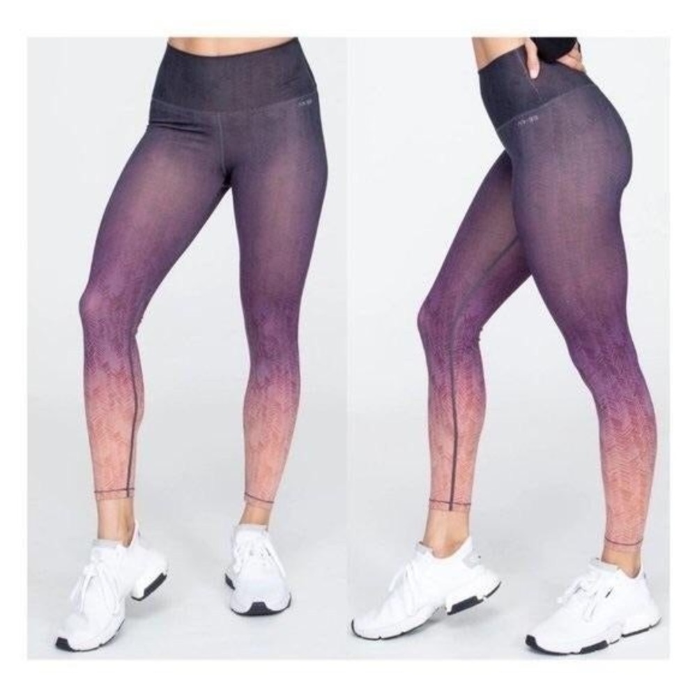 AR-33 Alpha High Waist Gray / Purple Ombré Leggings XL